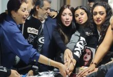 صورة اسرة السرايا الصفرا تحتفل باول بروفة