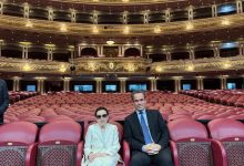 صورة ظهور مفاجئ للفنانة الكبيرة نجاة وزيارة مفاجئة لمدينة الثقافة والفنون بالعاصمة