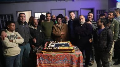 صورة صناع مسلسل السرايا الصفرا يحتفلون ببدء التصوير استعداداً لرمضان 26