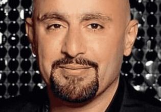 صورة احمد السقا في زيارة مفاجئة لأسرة مناعة دعماً للنجمة هند صبري