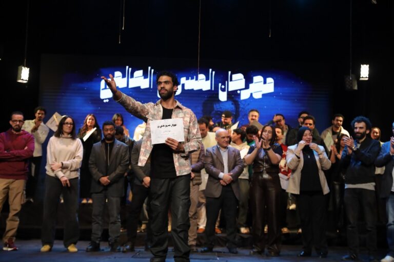 بالصور.. عرض منظمة ال يونسكو يستحوذ على جوائز الدورة 41 بمهرجان المسرح العالمي