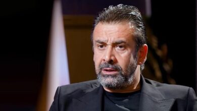 صورة النجم كريم عبد العزيز يستعد لعمل سينمائي ضخم