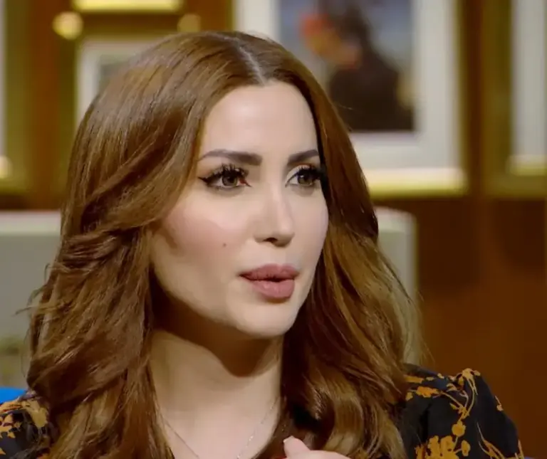 النجمة السورية نسرين طافش تقدم بودكاست أرض جديدة وتواصل نشاطها الفني دراما