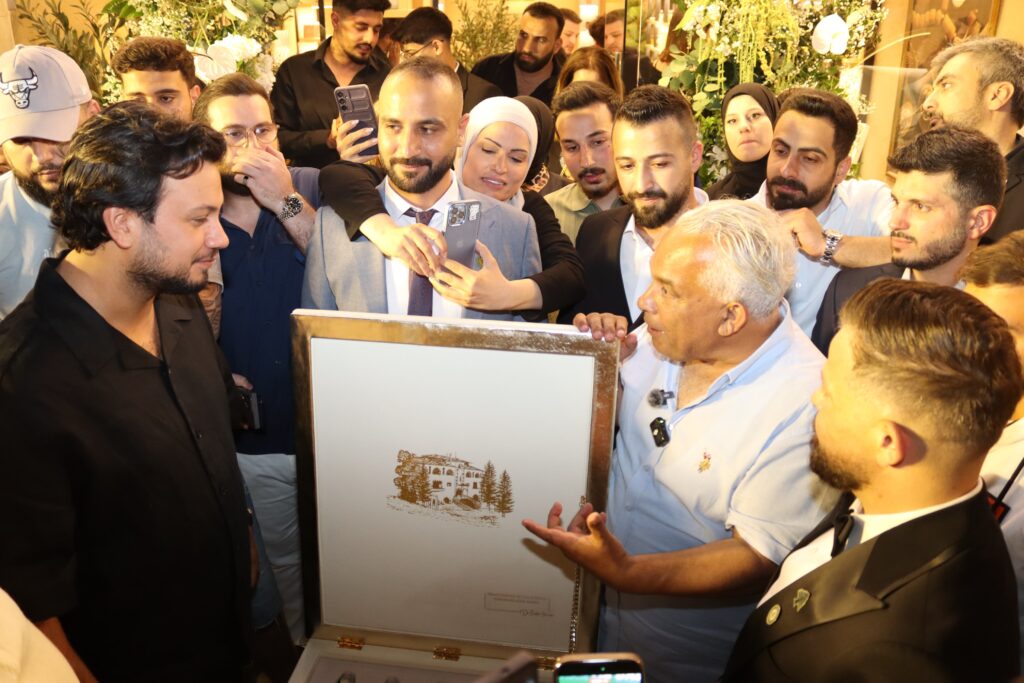 بيروت تتنفس عطرا .. خان الصابون .. يجمع دبلوماسيي العالم في الحمرا