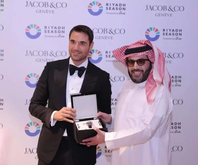 النجم احمد عز ينظر للعالمية بدعم كبير من تركي ال الشيخ واشادات واسعة بفيلم 7DOGS