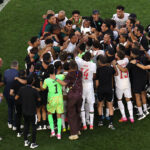المغرب يكتب التاريخ.. أسود الأطلسي يعبرون هولندا ويبلغون ثمن النهائي كأول فريق عربي يحقق هذا الإنجاز التاريخي