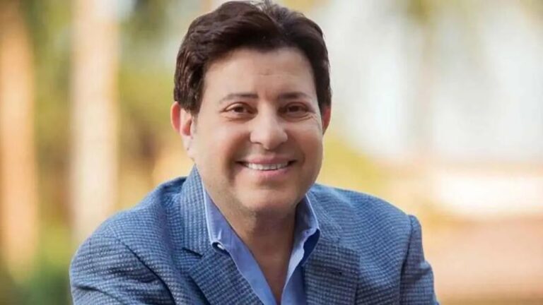 تمثال تذكاري بدار الاوبرا المصرية تخليدا للفنان الراحل هاني شاكر علي هامش مهرجان الموسيقى العربية 34