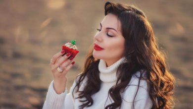 صورة دارين حمزة تحتفل بالكريسماس بجلسة تصويرية على شواطئ المتوسط