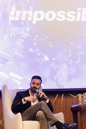 سعد رمضان يدخل بتألّق عالم ويب ٣ مع إطلاق حملة “المستحيل ممكن”؛ مشروع ويب ٣ الأول من نوعه المستوحاة من أحد مشاهير الشرق الأوسط.